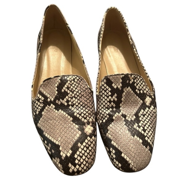 J. Crew Womens Size 11Flat Shoes Smoking Loafers Black Gray White Faux Snakeskin - Picture 1 of 5